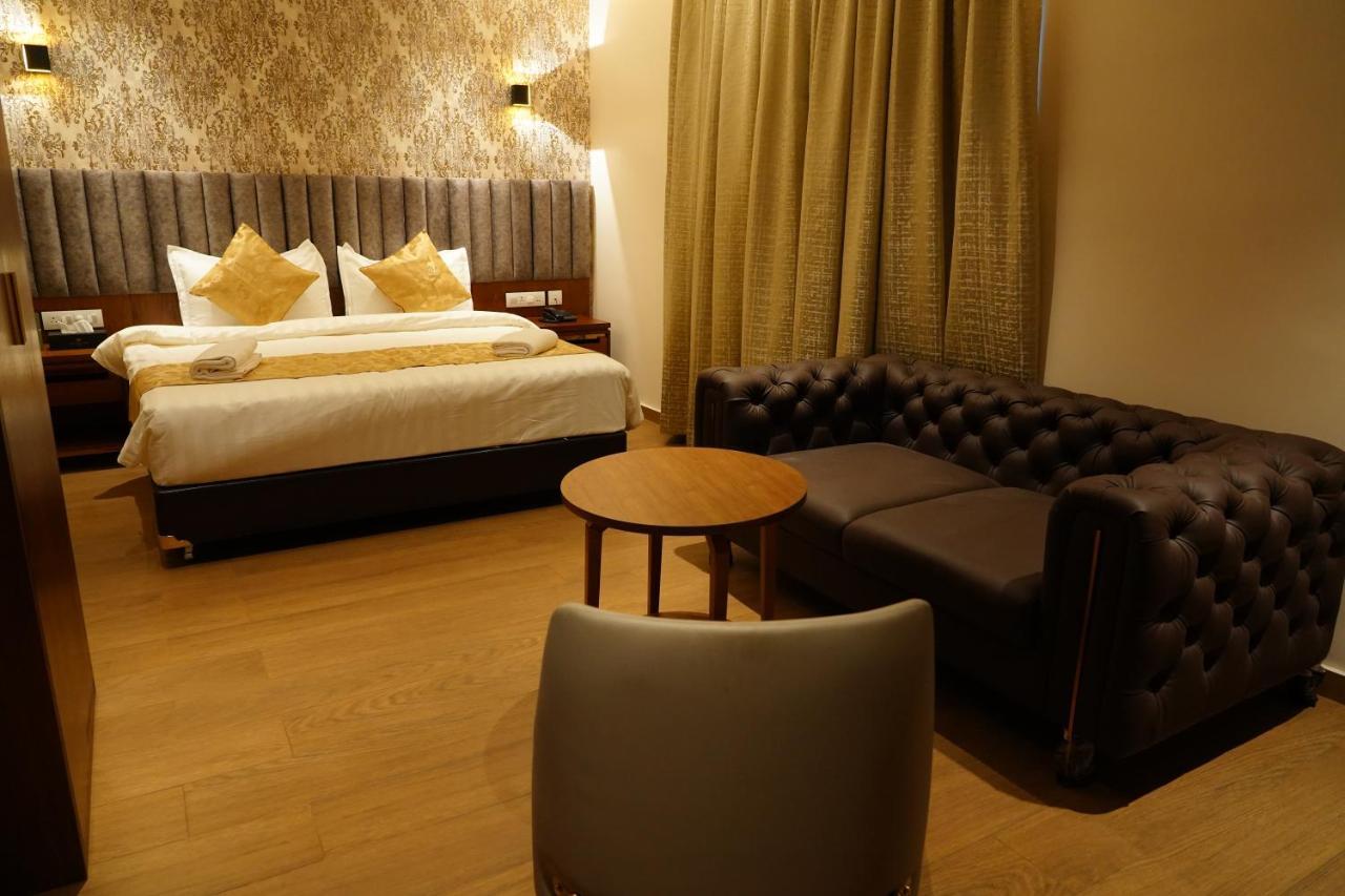 Hotel The Kings Park Grand-Near Us Consulate Čennai Exteriér fotografie