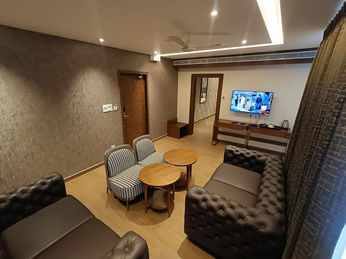 Hotel The Kings Park Grand-Near Us Consulate Čennai Exteriér fotografie